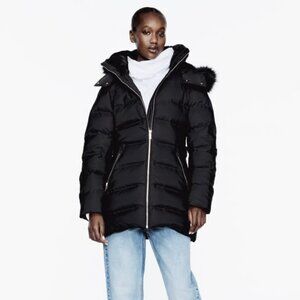 Zara LONGLINE HOODED QUILTED FEATHER AND DOWN COAT Size XS gently used